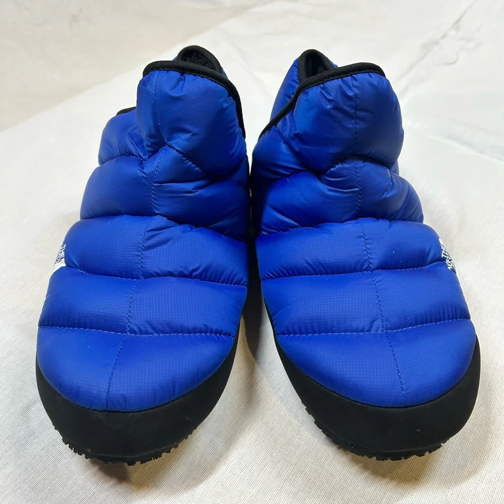 The North Face women’s Blue Puffer Shoes - Picture 2 of 4